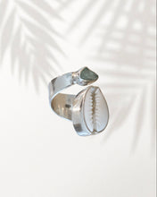 The Aqua Ocean Ring
