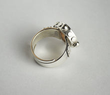 The Full Moon ring